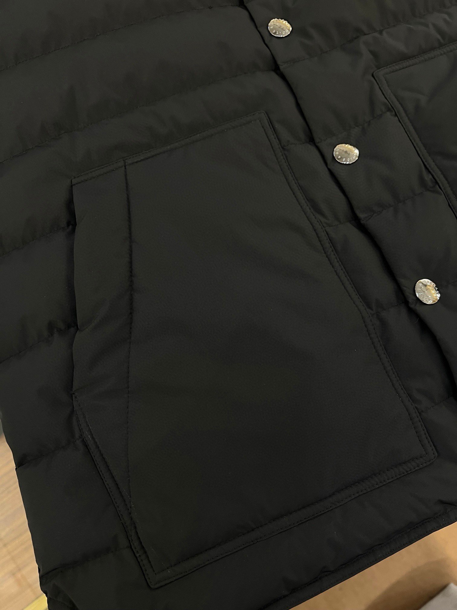 DG Autumn/Winter New Style Down Jacket Vest 93005 - Image 4