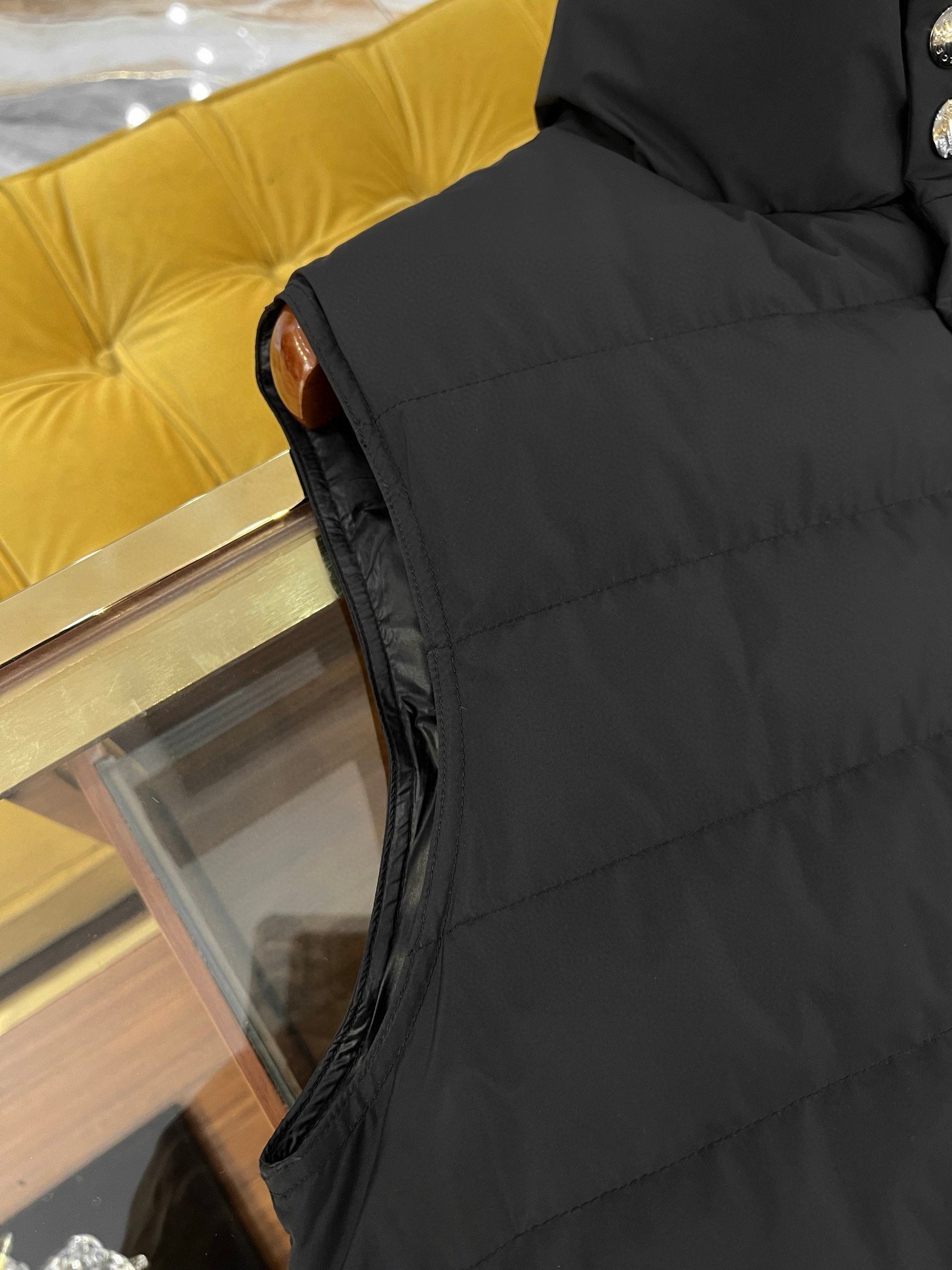 DG Autumn/Winter New Style Down Jacket Vest 93005 - Image 6