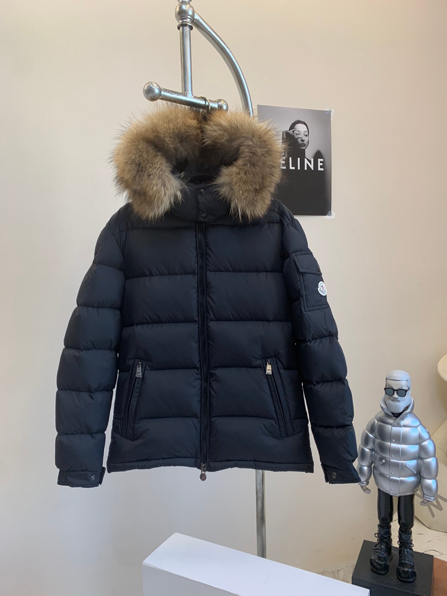 Moncler fur-lined down jacket coat D102203