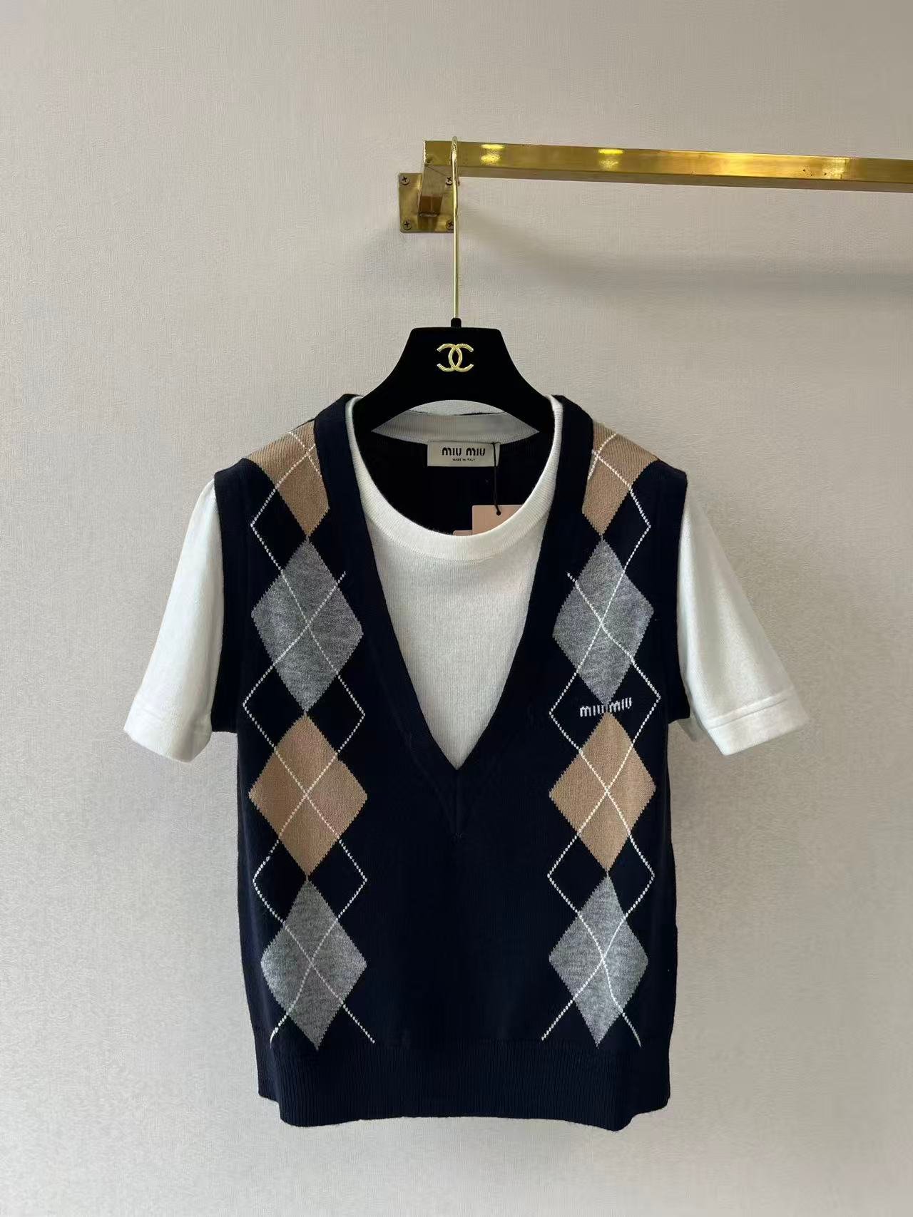 MIU MIU | Cashmere Argyle Short Sleeve Sweater d100604