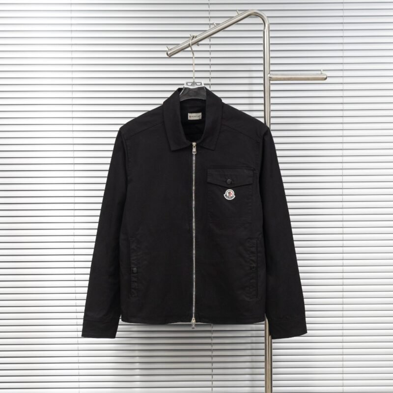 Moncler appliqué-logo Lightweight Jacket 101001