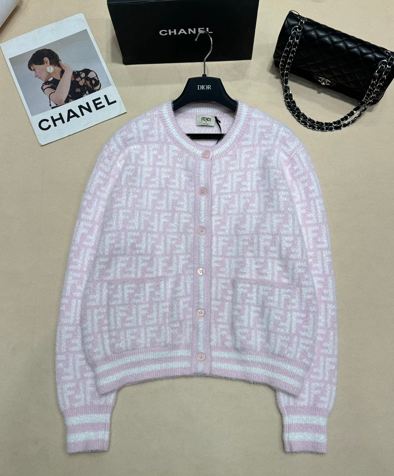 Fendi V-neck knitted cardigan D102102