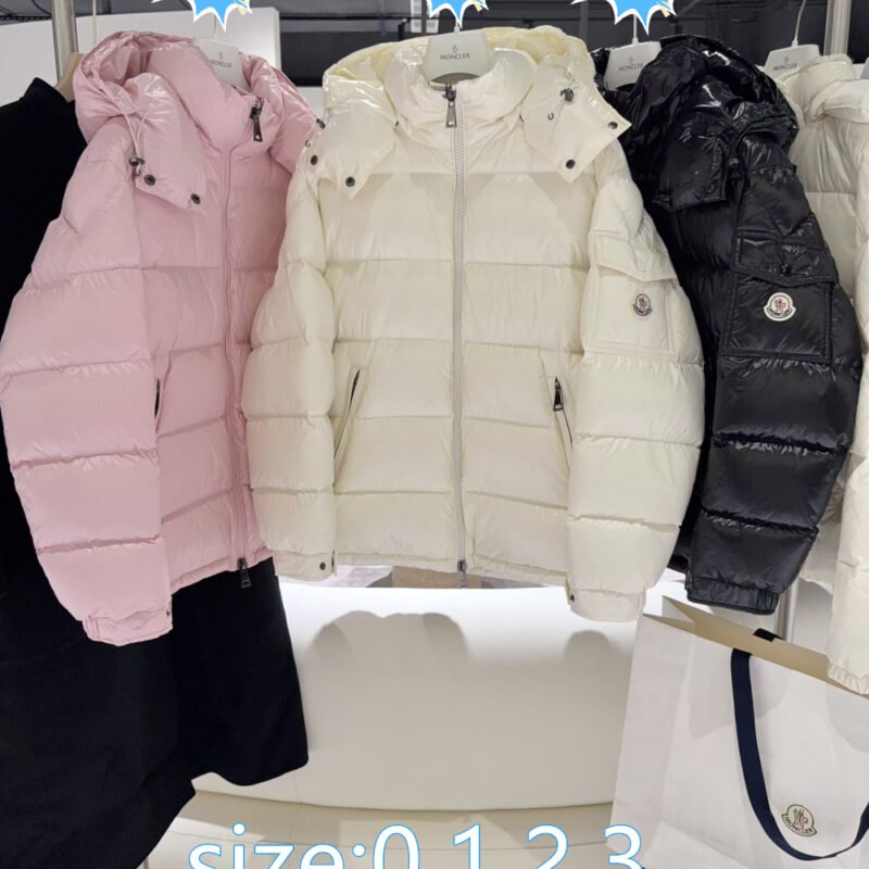 Moncler down jacket D102805