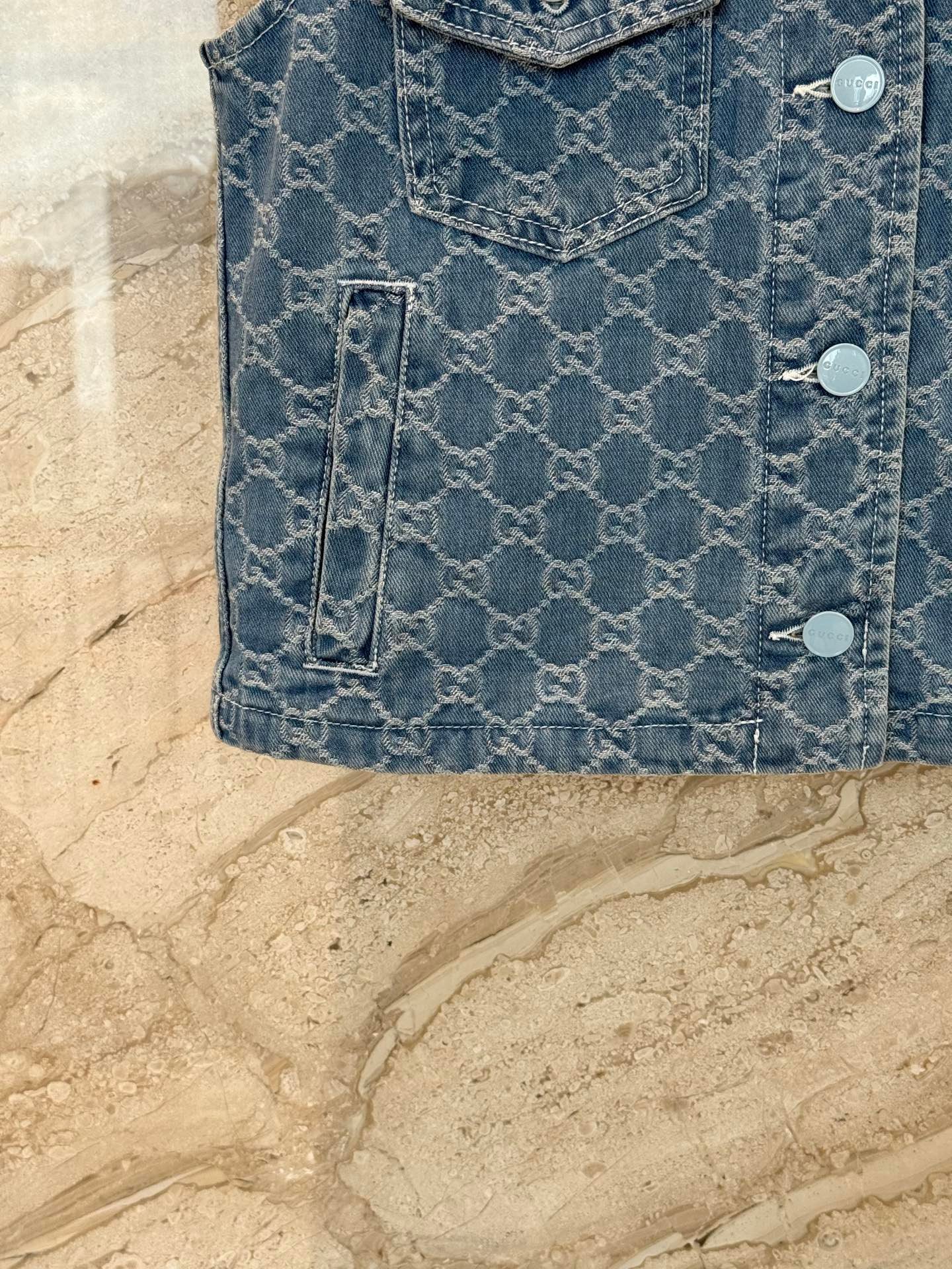 Gucci round-neck long-sleeved cardigan D100106 - Image 7