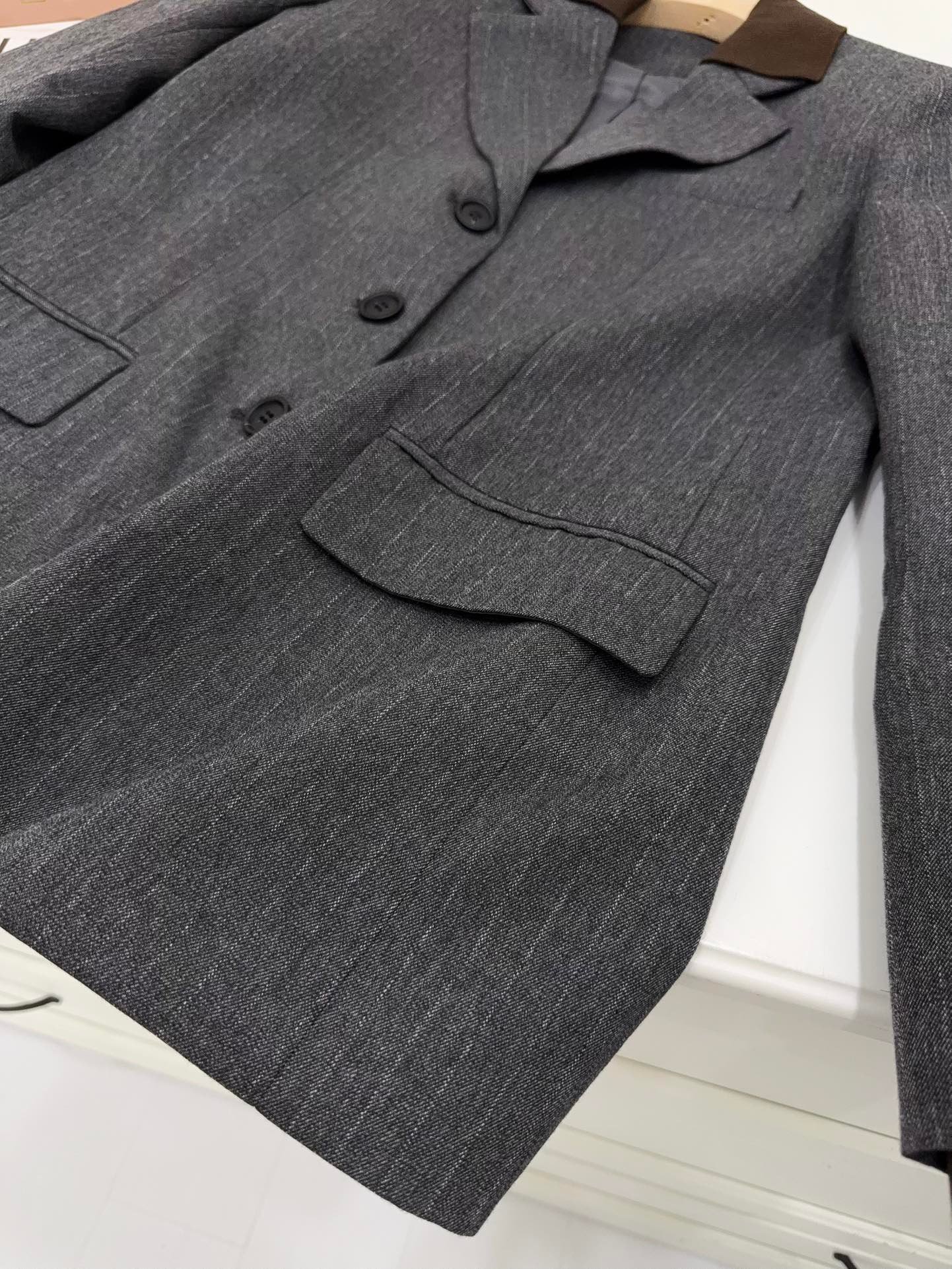 Miumiu suit D100306 - Image 6