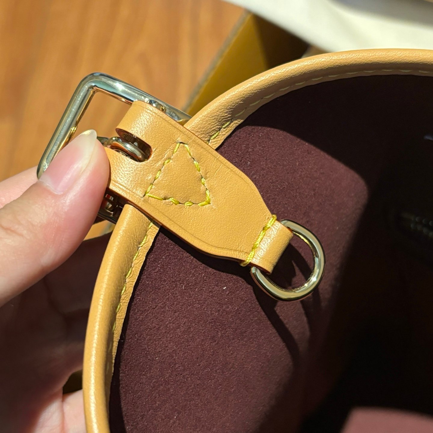 Louis Vuitton Capucines Bag L100804 - Image 5