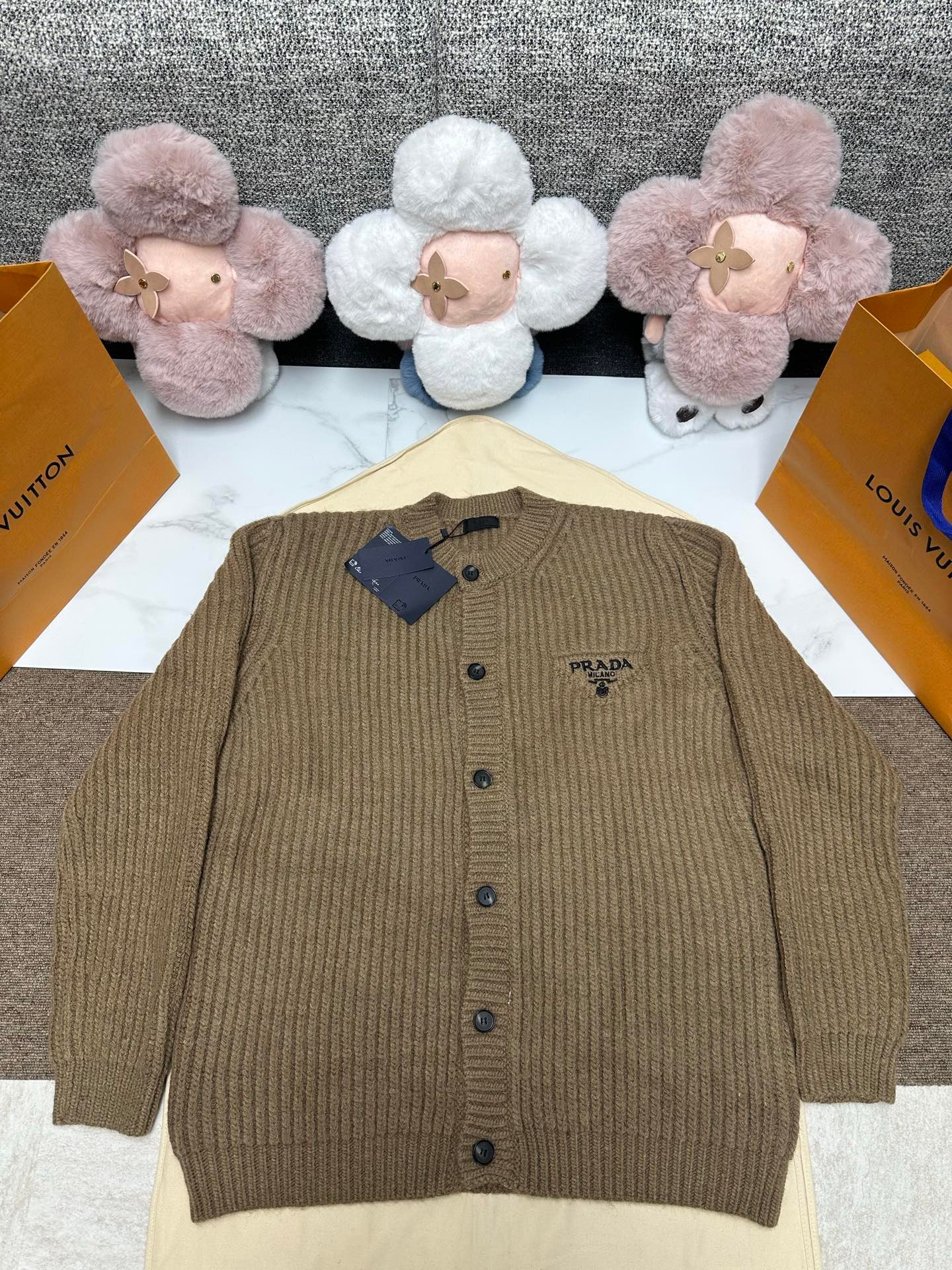 Prada cardigan sweater 101701 - Image 3