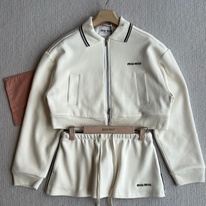 Muimu V-neck Zipper Set D102202