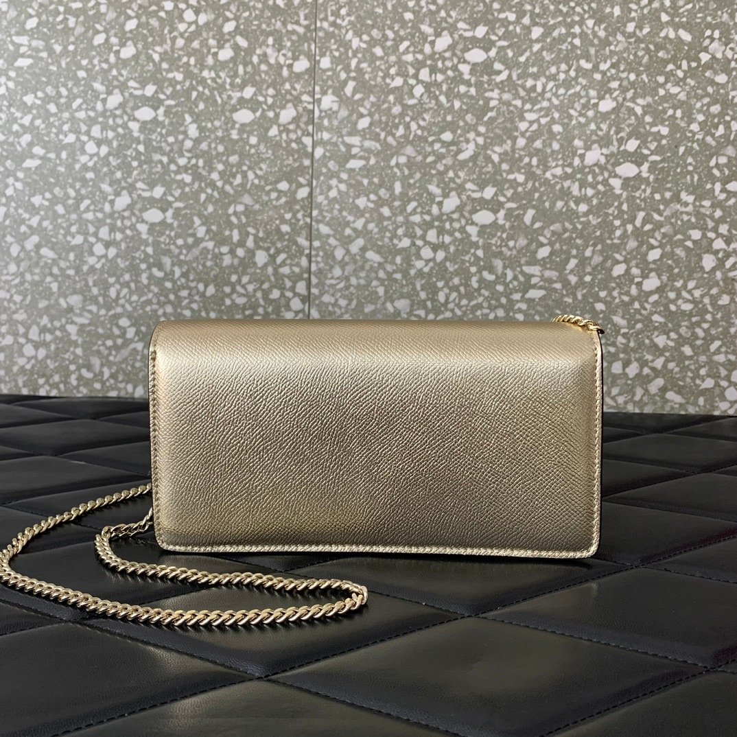 Valentino new handbag collection L102304 - Image 5