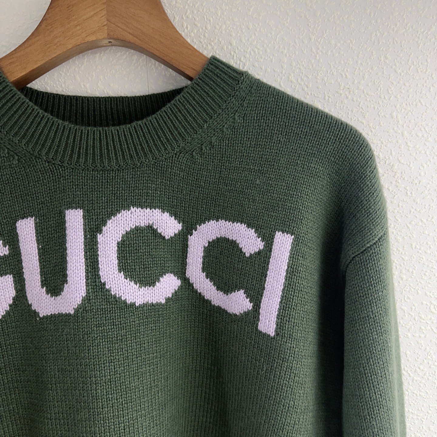 GUCCI Contrasting Color Lettered Plaid Pullover Knit Shirt D102401 - Image 7