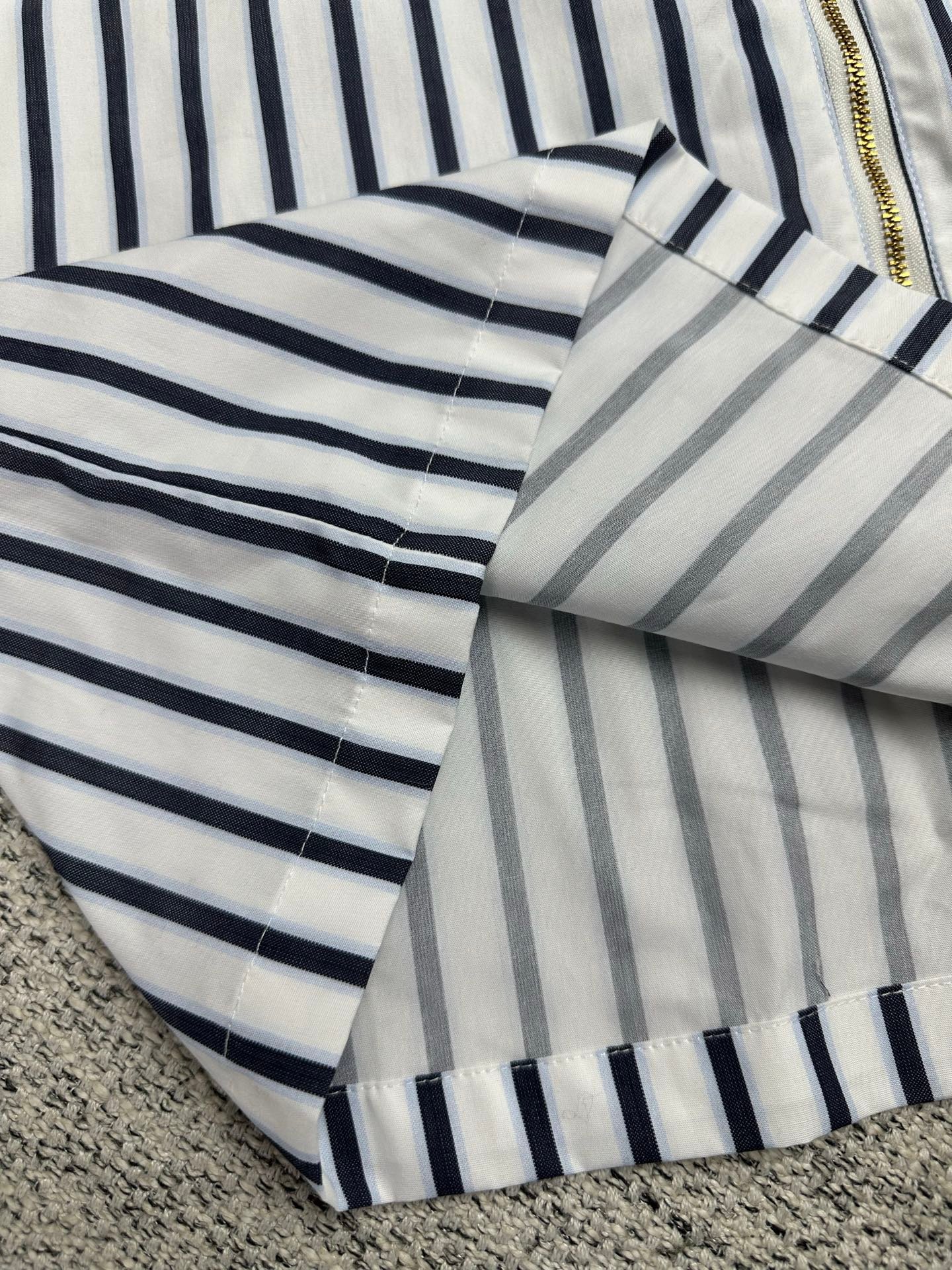 LV Long-sleeved Zippered Shirt 102401 - Image 7