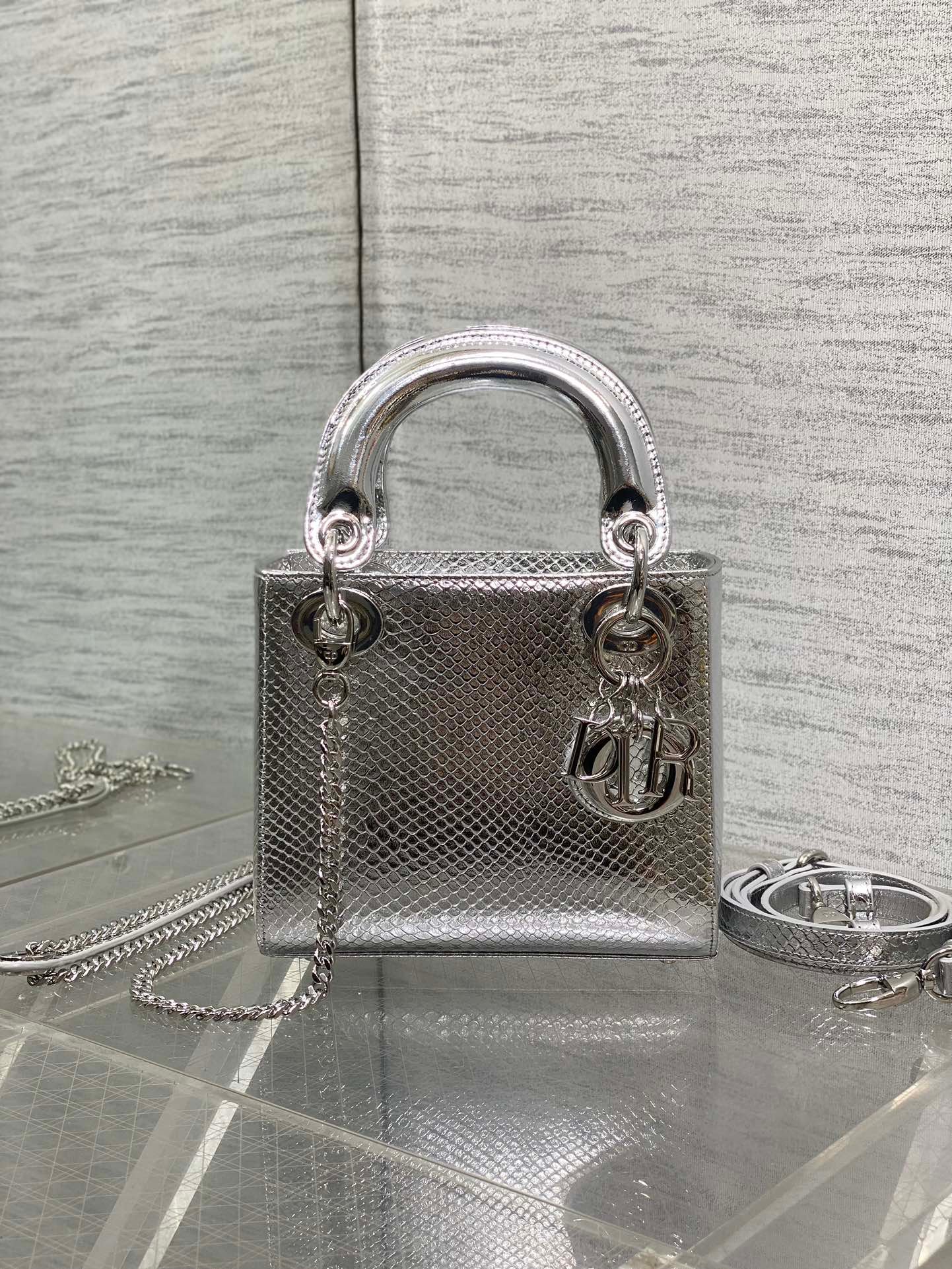 DIOR Rare Snake Skin Bag L102801 - Image 3