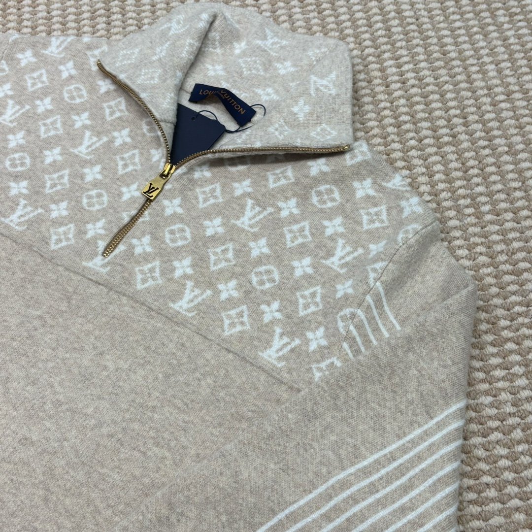 LV pullover knit sweater 103003 - Image 4