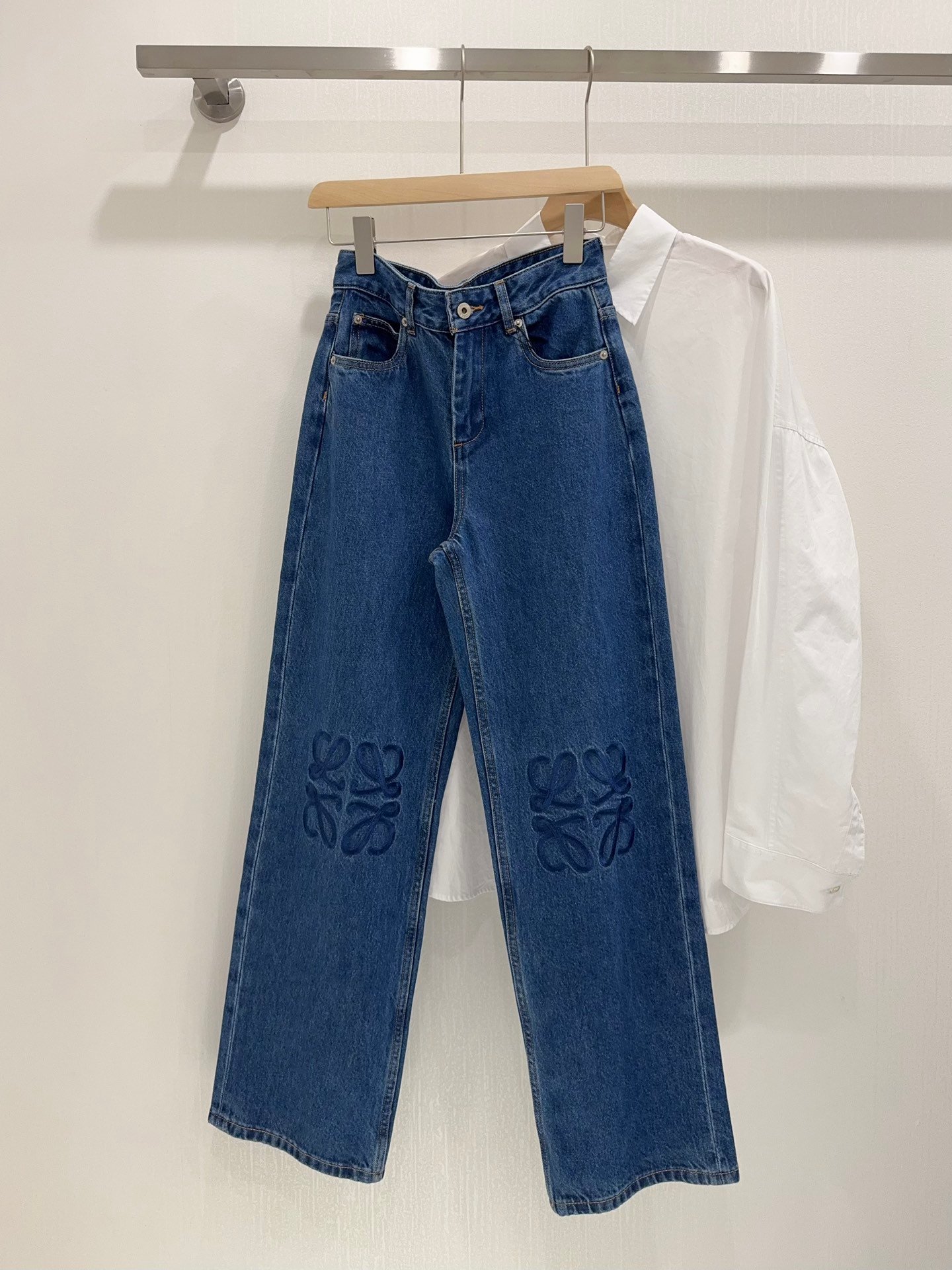 LOEWE Denim Pants D103102