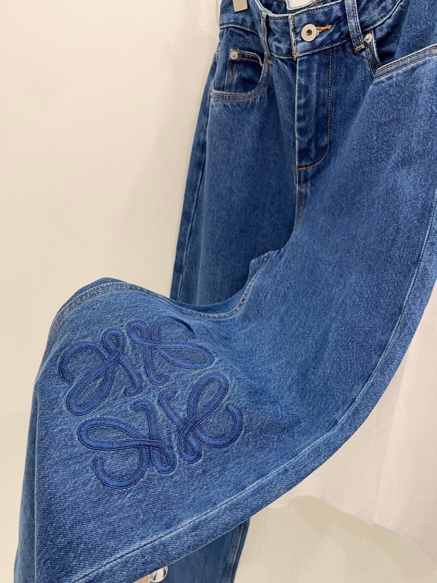 LOEWE Denim Pants D103102 - Image 4