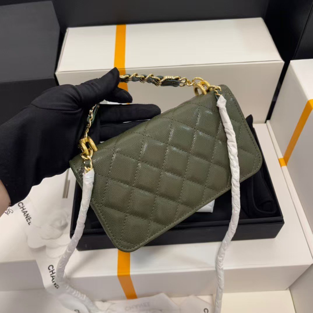 Chanel small pearl-like patterned cowhide bag L102002 - Image 3
