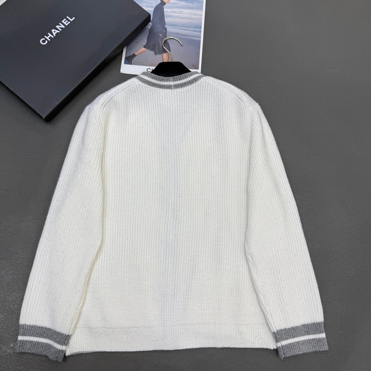 Miu Miu ribbed V-neck cardigan D81601 - Image 7