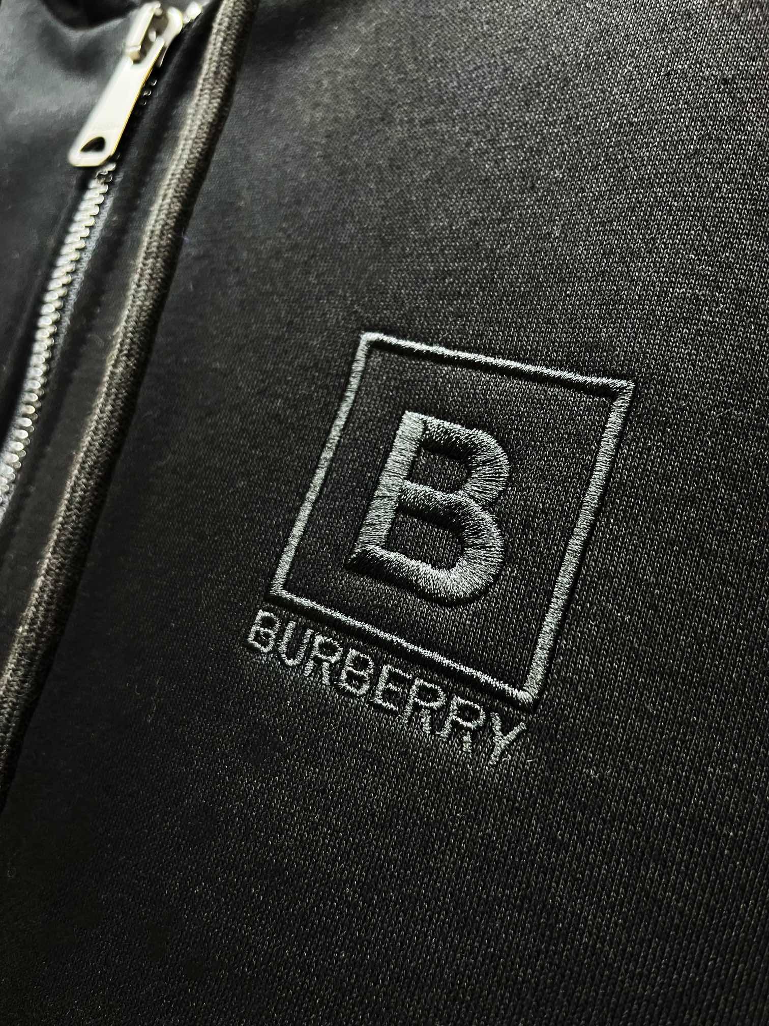 Burberry Check Hood Cotton Blend Zip Hoodie dz112901 - Image 8