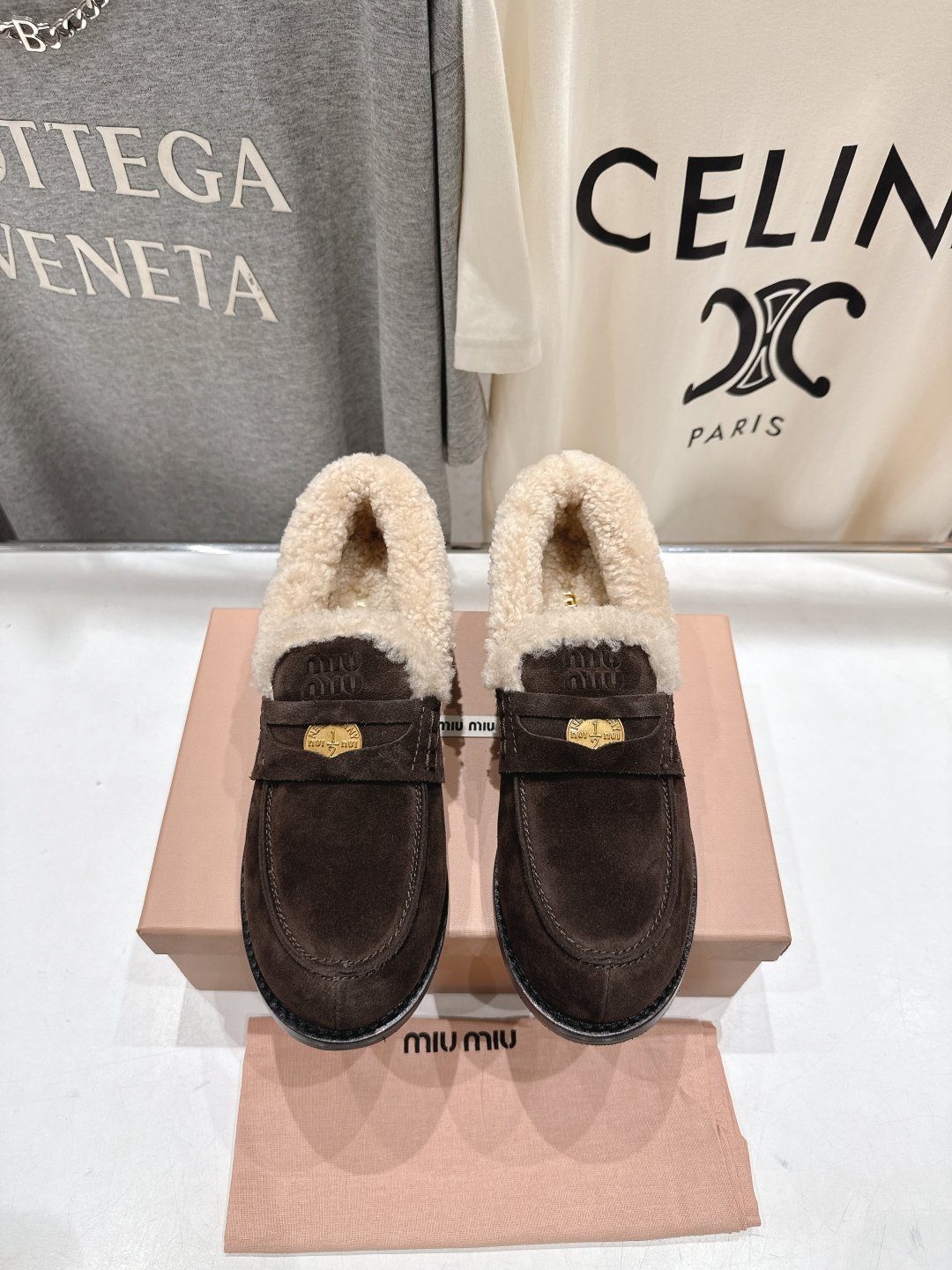 Miumiu Fur Leather Loafers L110103 - Image 4