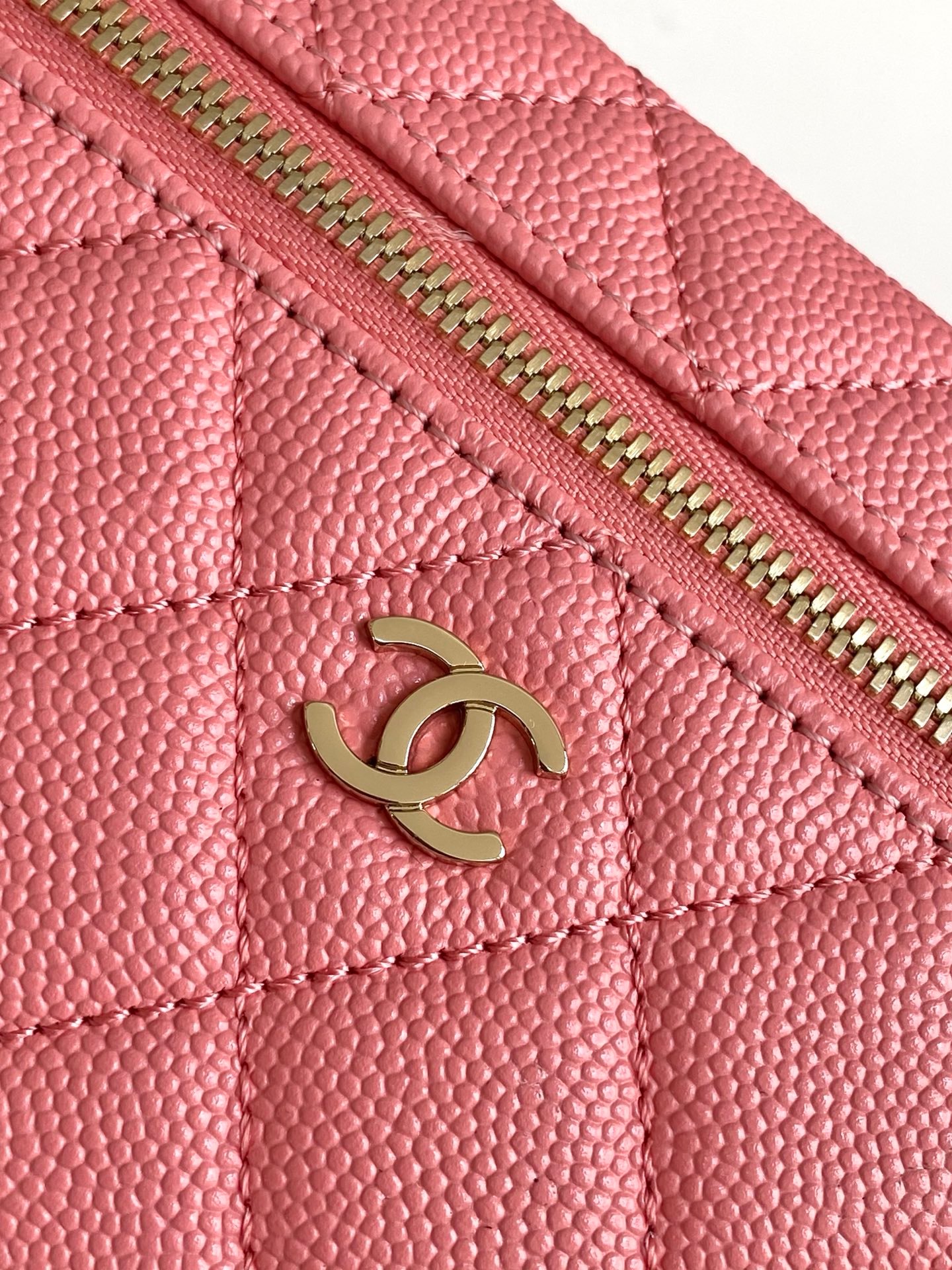 Chanel Quilted Top Handle Vanity L110403 - Image 21
