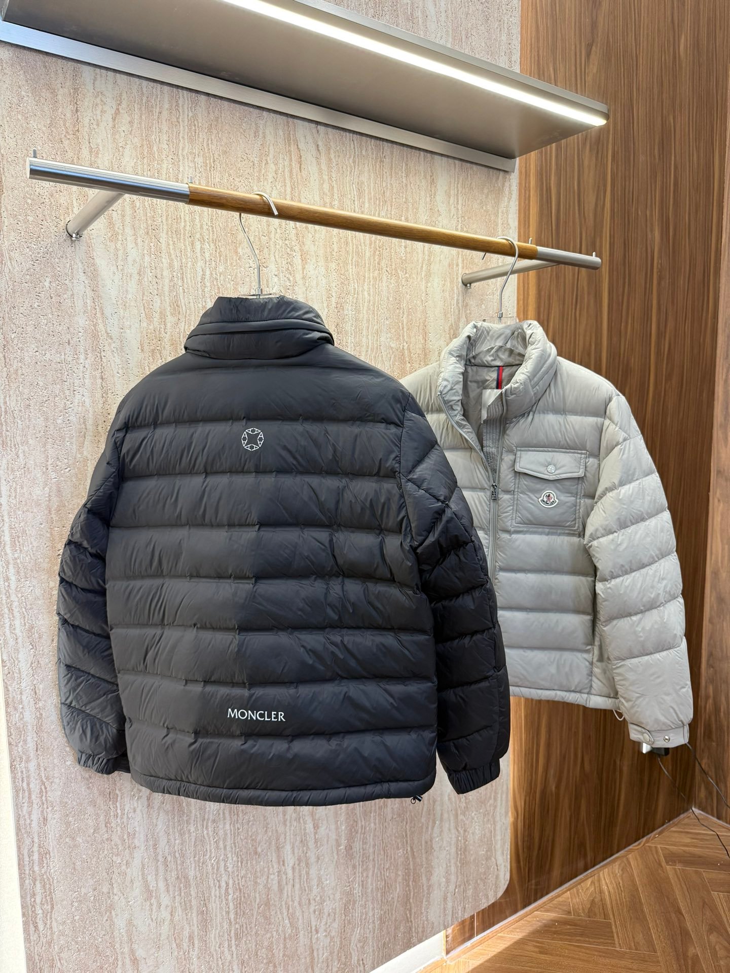 Moncler Down Jacket 110401 - Image 3