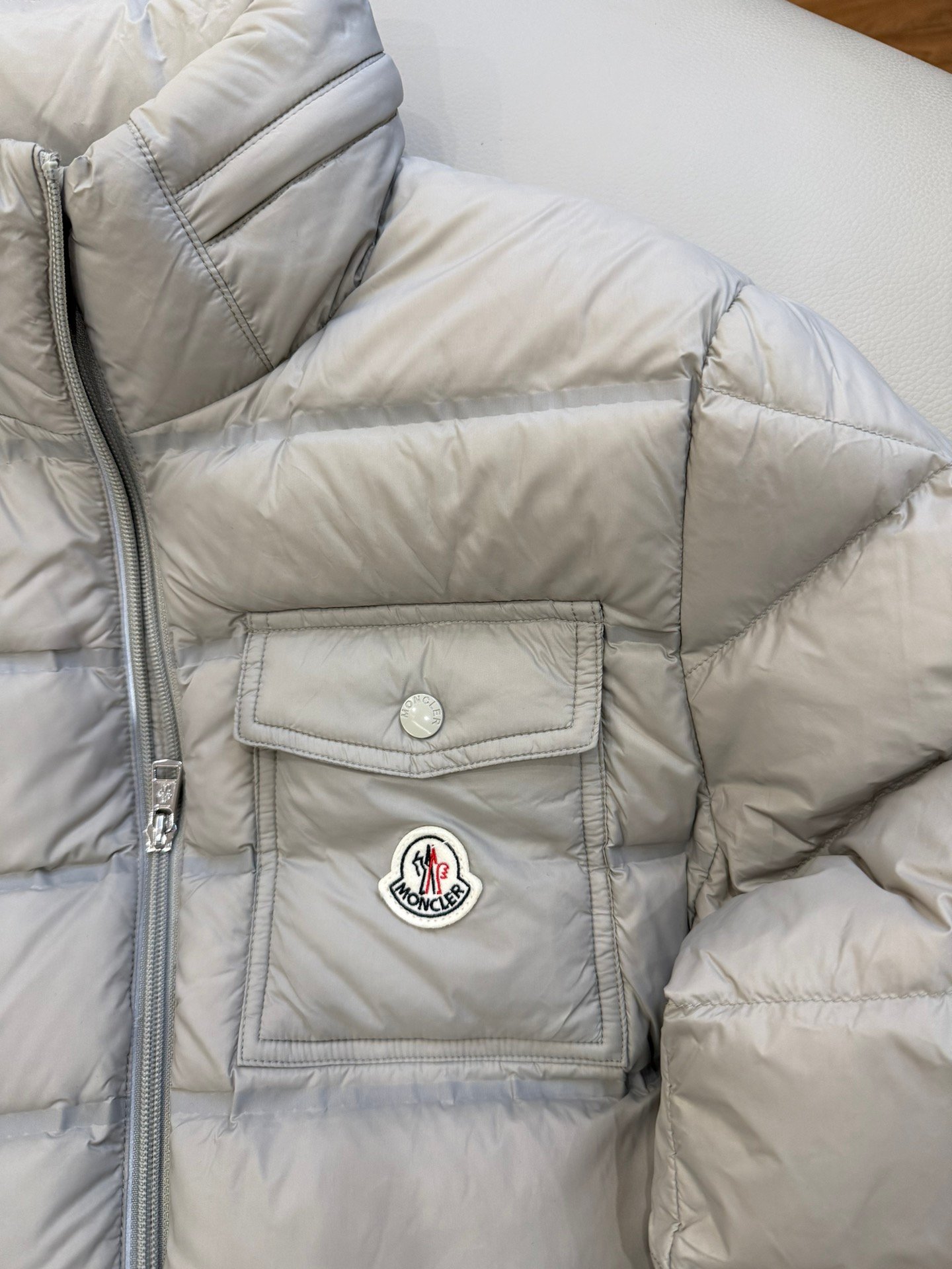Moncler Down Jacket 110401 - Image 9