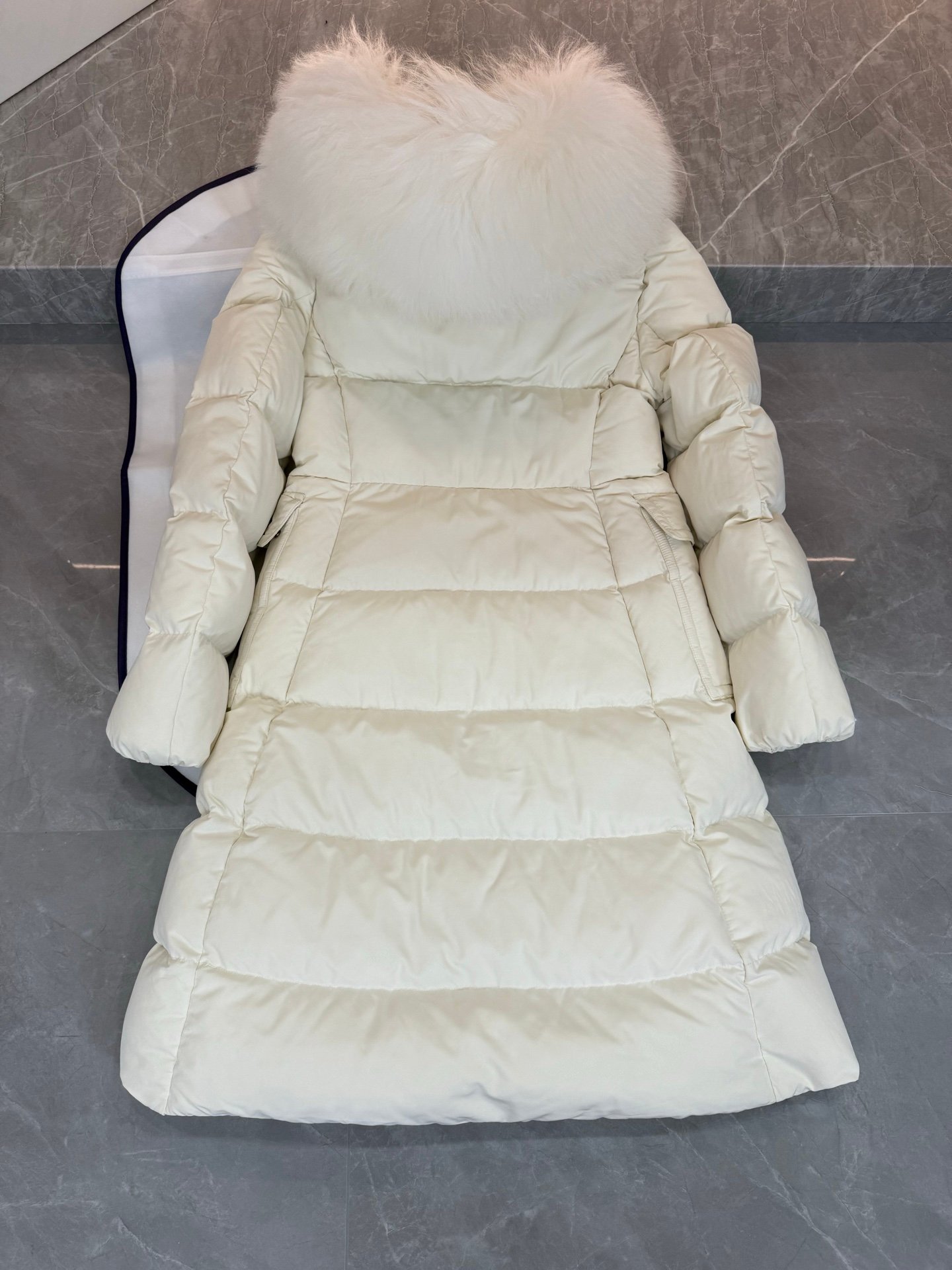 Moncler fox fur collar down jacket D110408 - Image 3