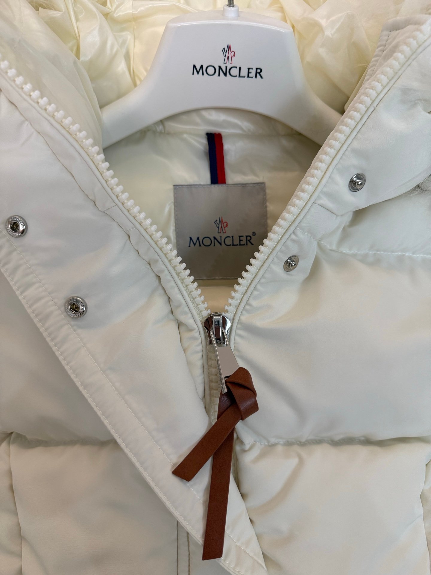 Moncler fox fur collar down jacket D110408 - Image 5
