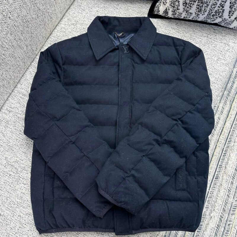LV wool-synthetic blend lightweight waist-hugging jacket 110405