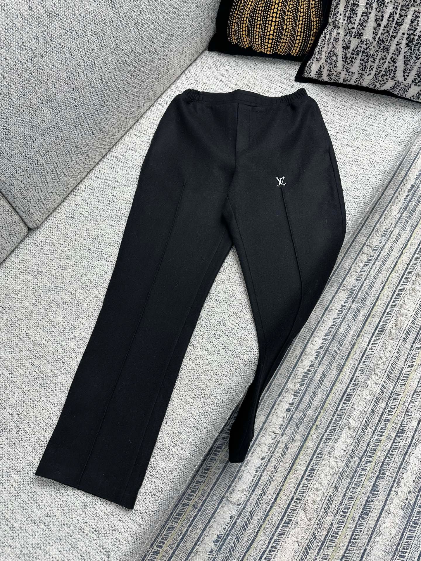 LV Technology Sports Pants 110406