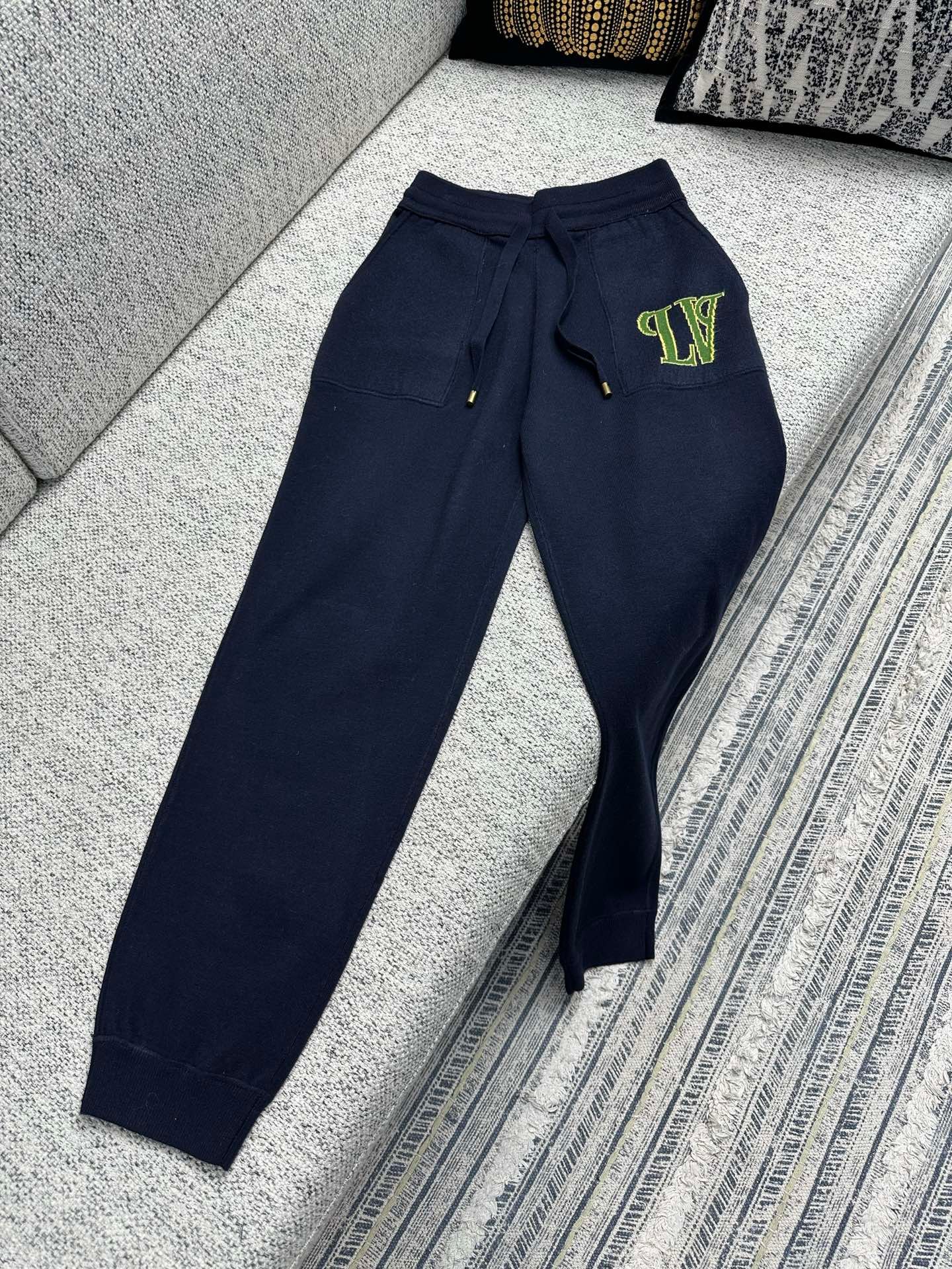 LV Double-Layered Material Running Pants 110407