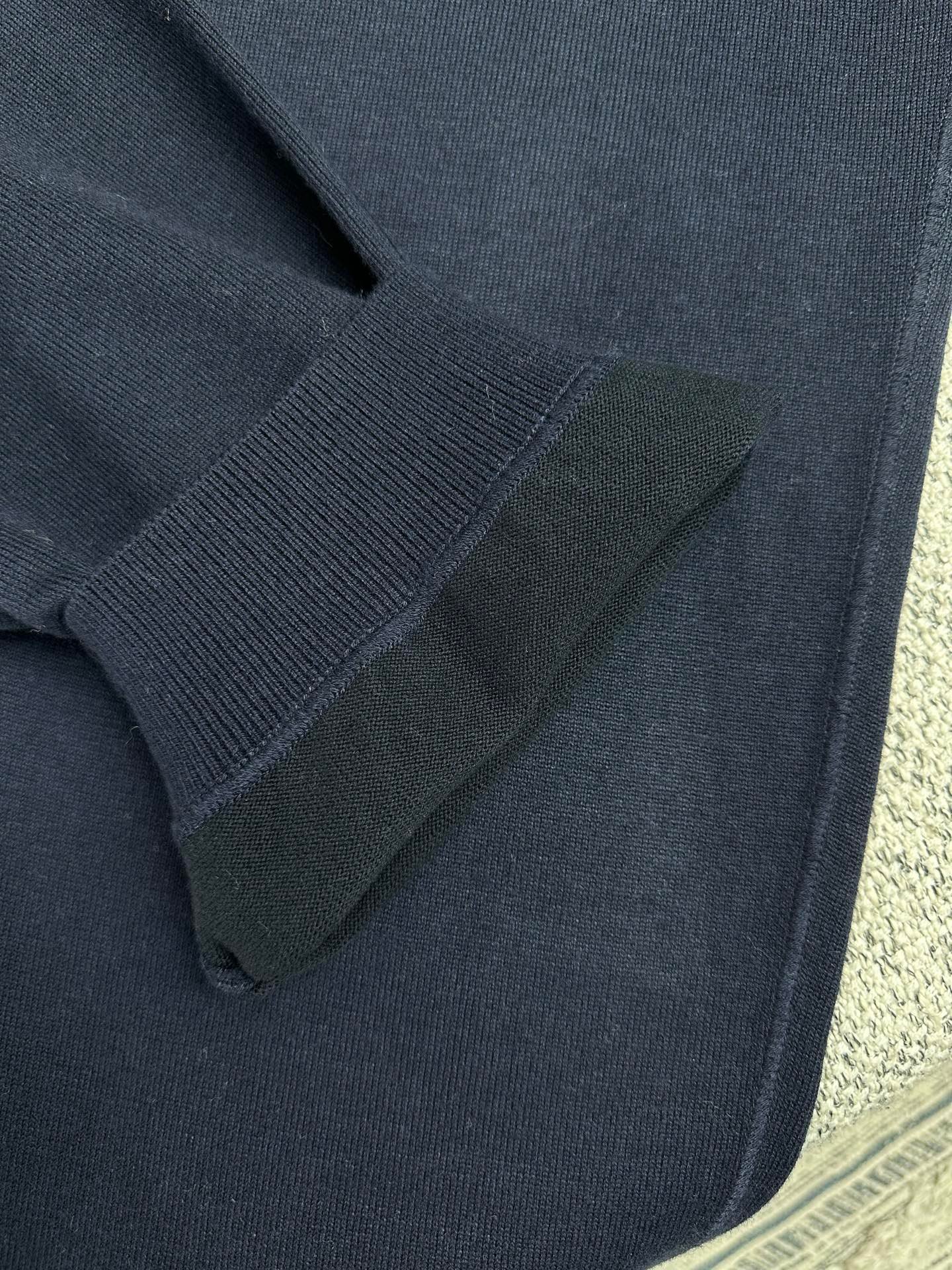 LV Double-Layered Material Running Pants 110407 - Image 6
