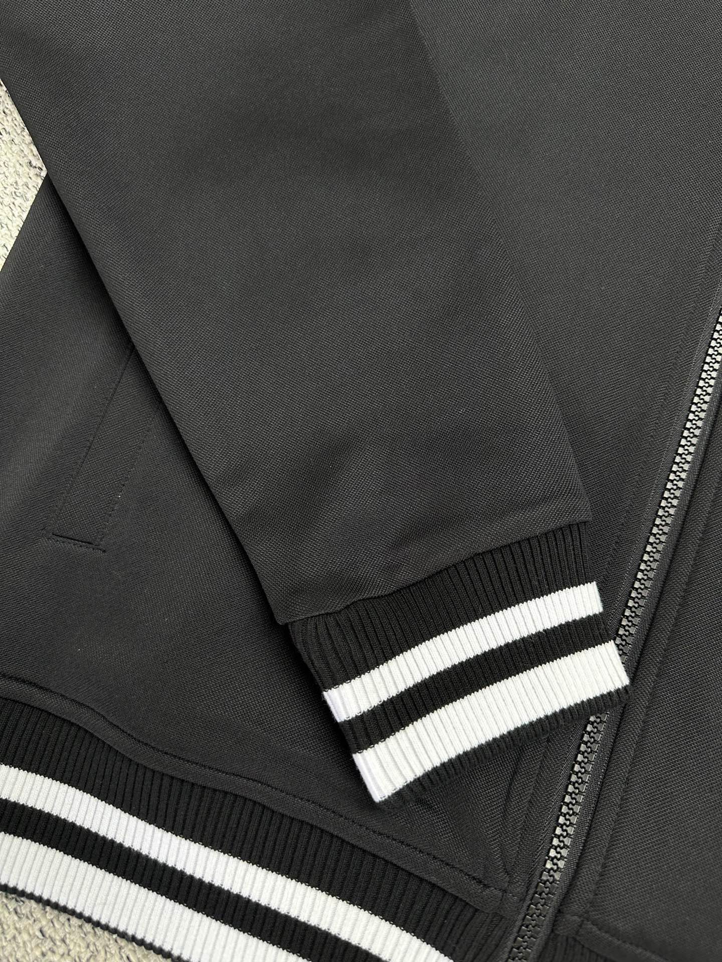 Gucci Technical jersey hooded zip jacket in black 110601 - Image 4