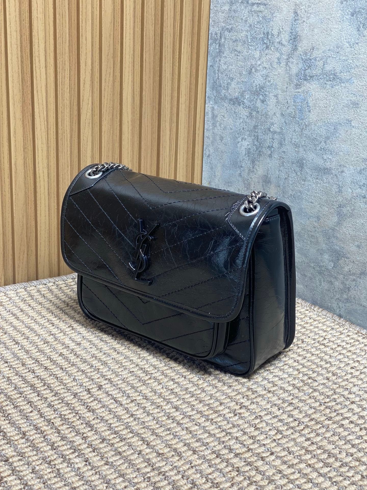 YSL Oil Wax Leather Crossbody Bag L110510 - Image 3