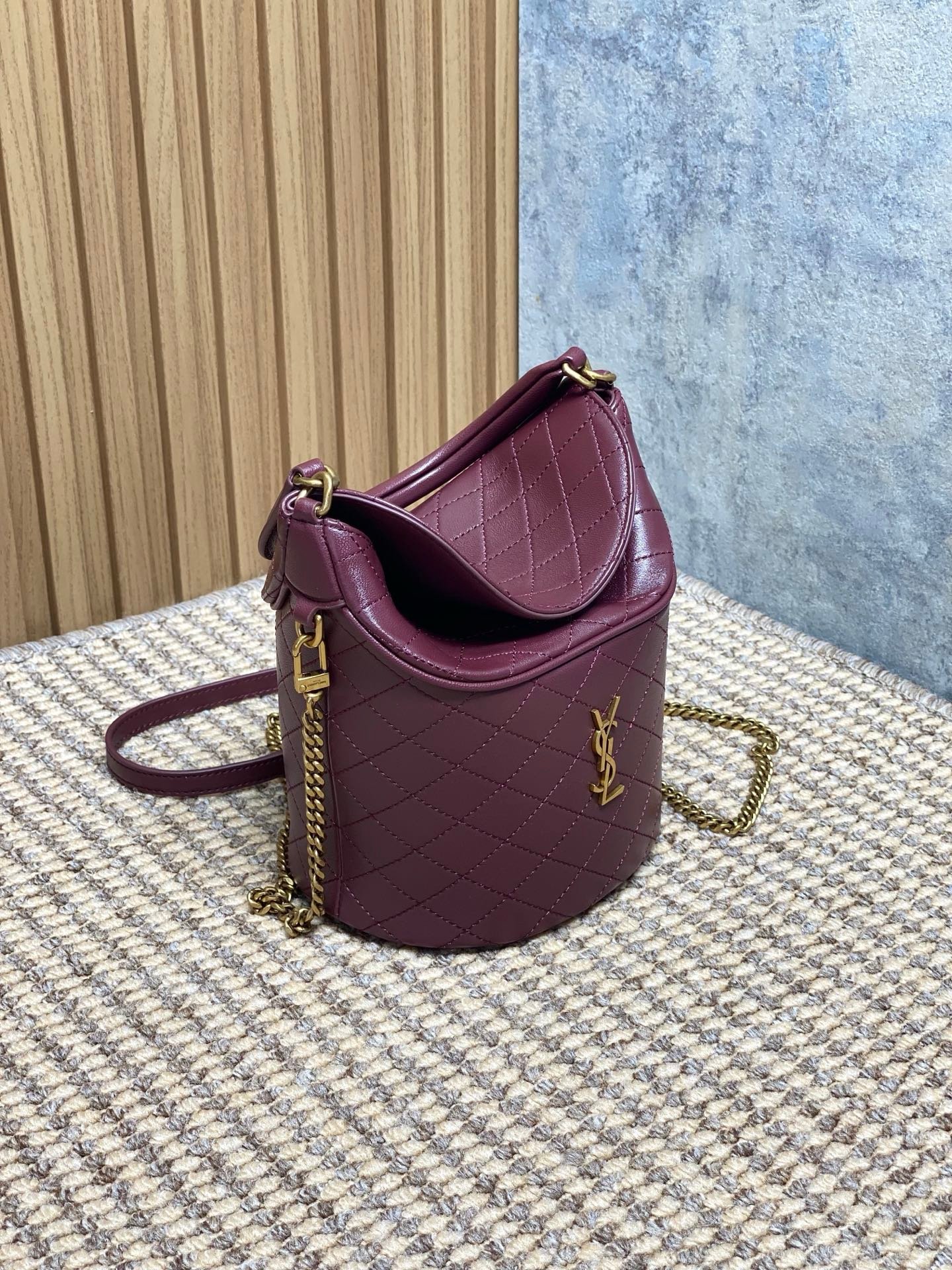 Saint Laurent Gaby Bucket Bag. L110603 - Image 15