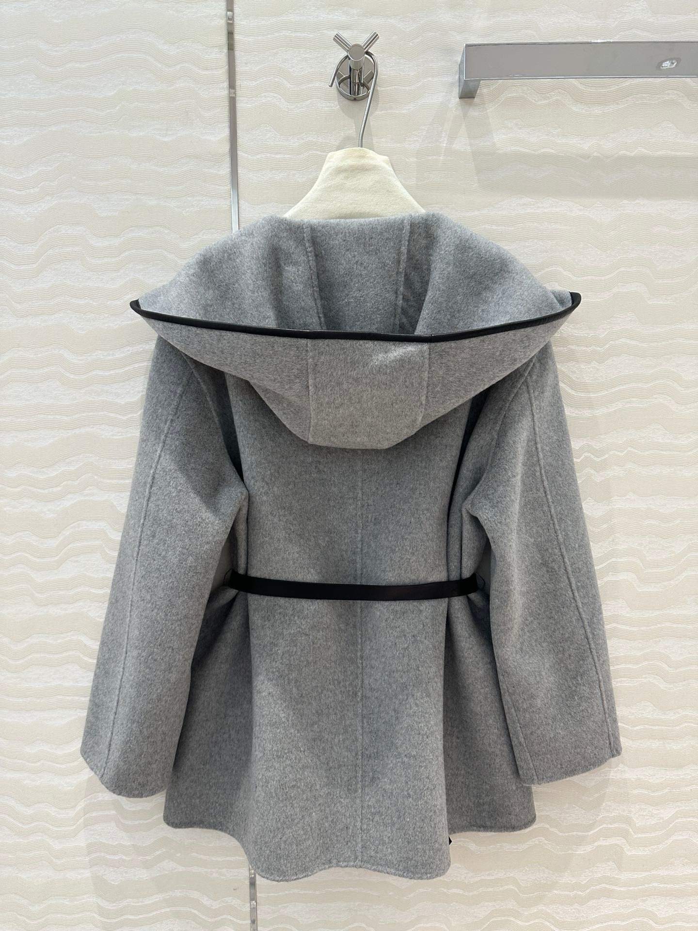 Bottega Veneta wool and cashmere blended hooded coat D110601 - Image 10