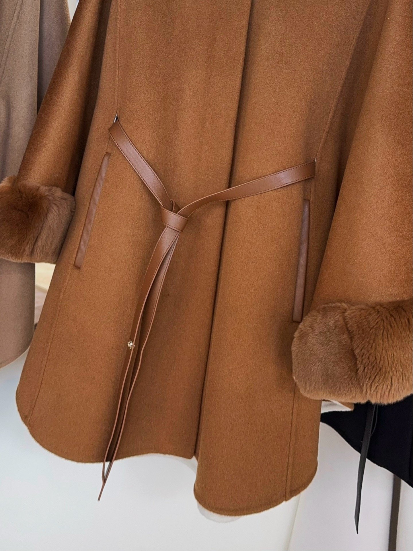 LP Dragon Cat Sheepskin Coat D110606 - Image 6