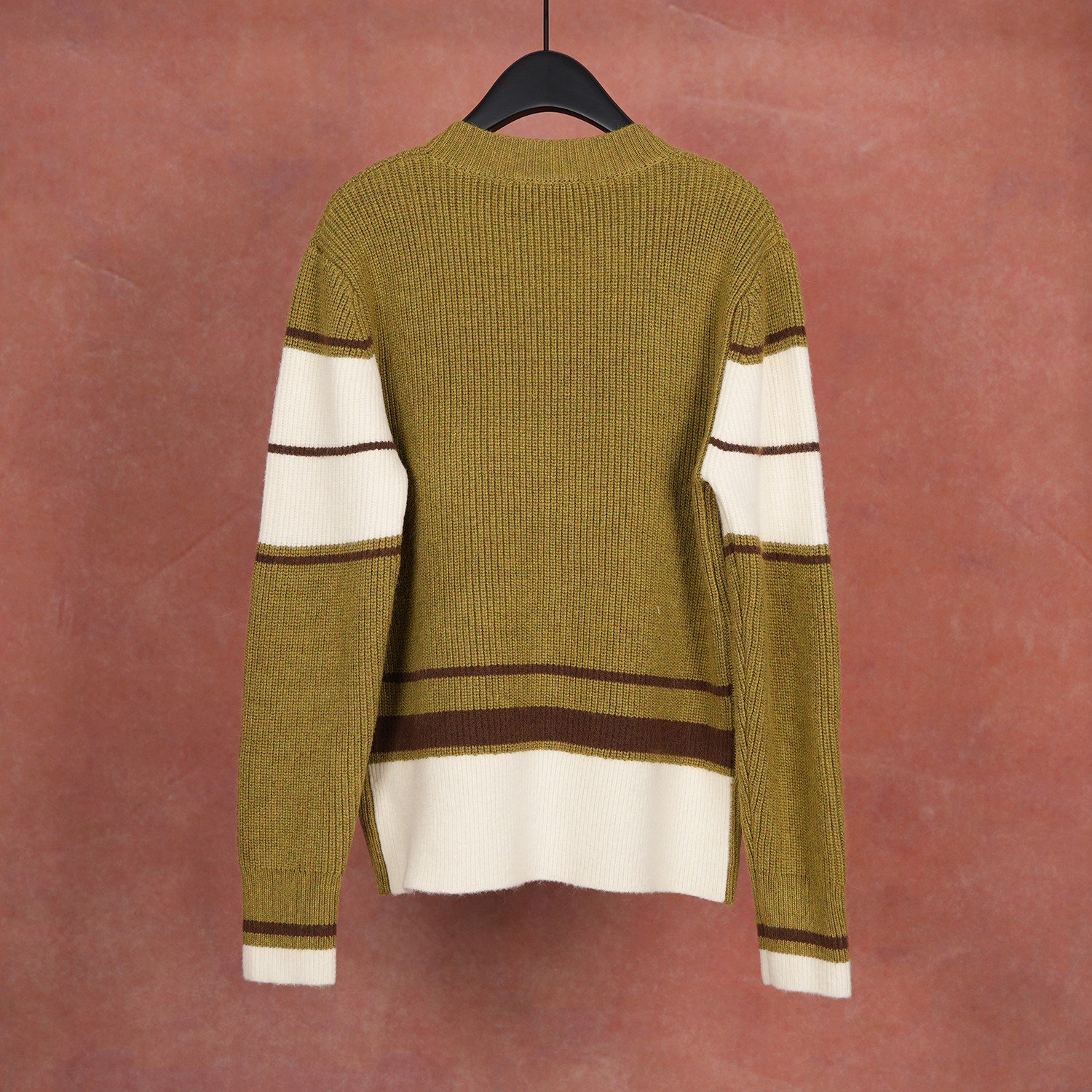 Ami Paris Striped sleeve v-neck knit sweater D110802 - Image 9
