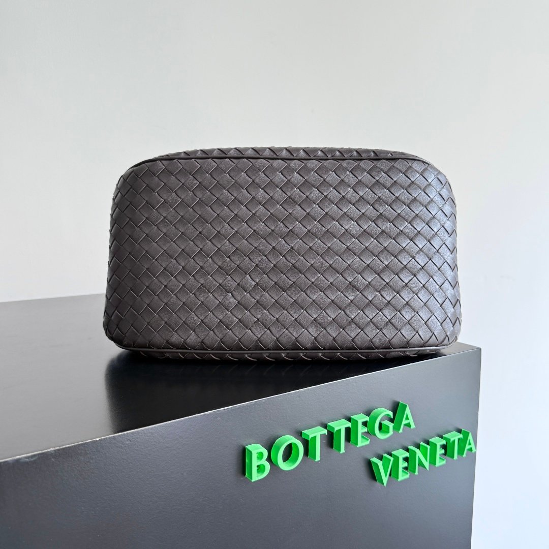 Bottega Veneta woven handbag L111104 - Image 4