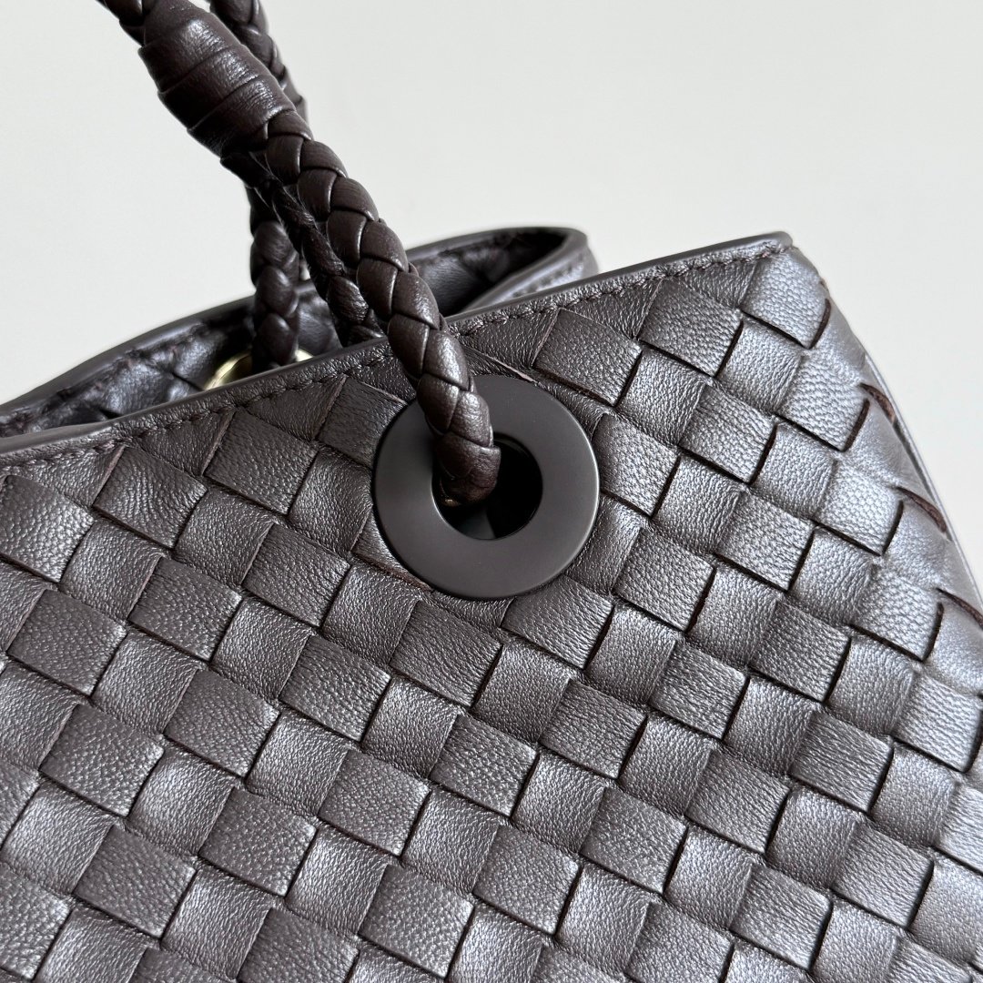 Bottega Veneta woven handbag L111104 - Image 5