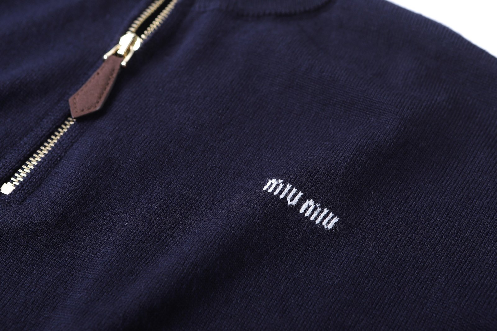 Miu Miu Technical Yarn Zipper Cardigan 111202 - Image 6