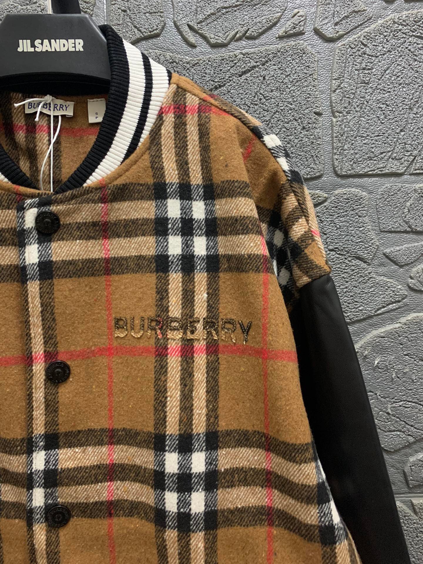 Burberry patchwork knit sweater paired with a baseball jacket featuring spurs-embroidered letter pattern 111210 - Image 4