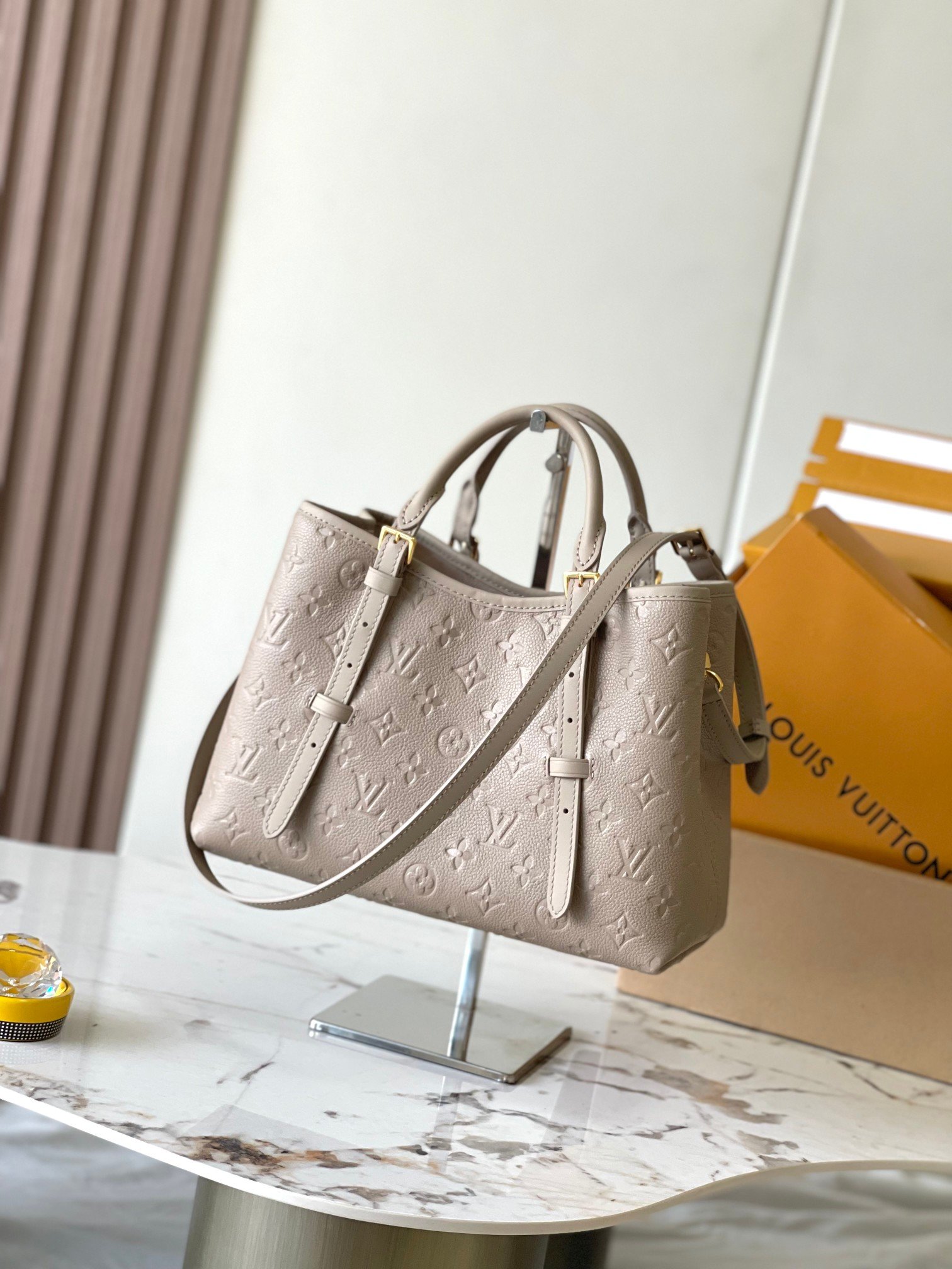 Louis Vuitton Babylone Tote Bag L111301 - Image 8