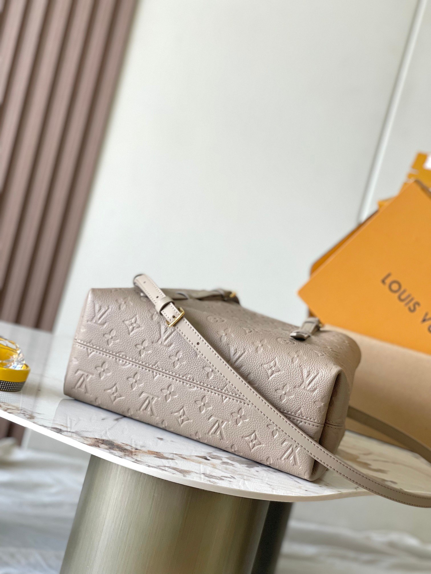 Louis Vuitton Babylone Tote Bag L111301 - Image 9