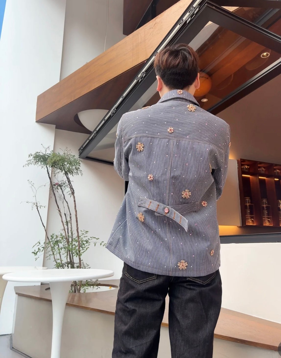 Louis Vuitton Embellished Workwear Jacket 111401 - Image 10