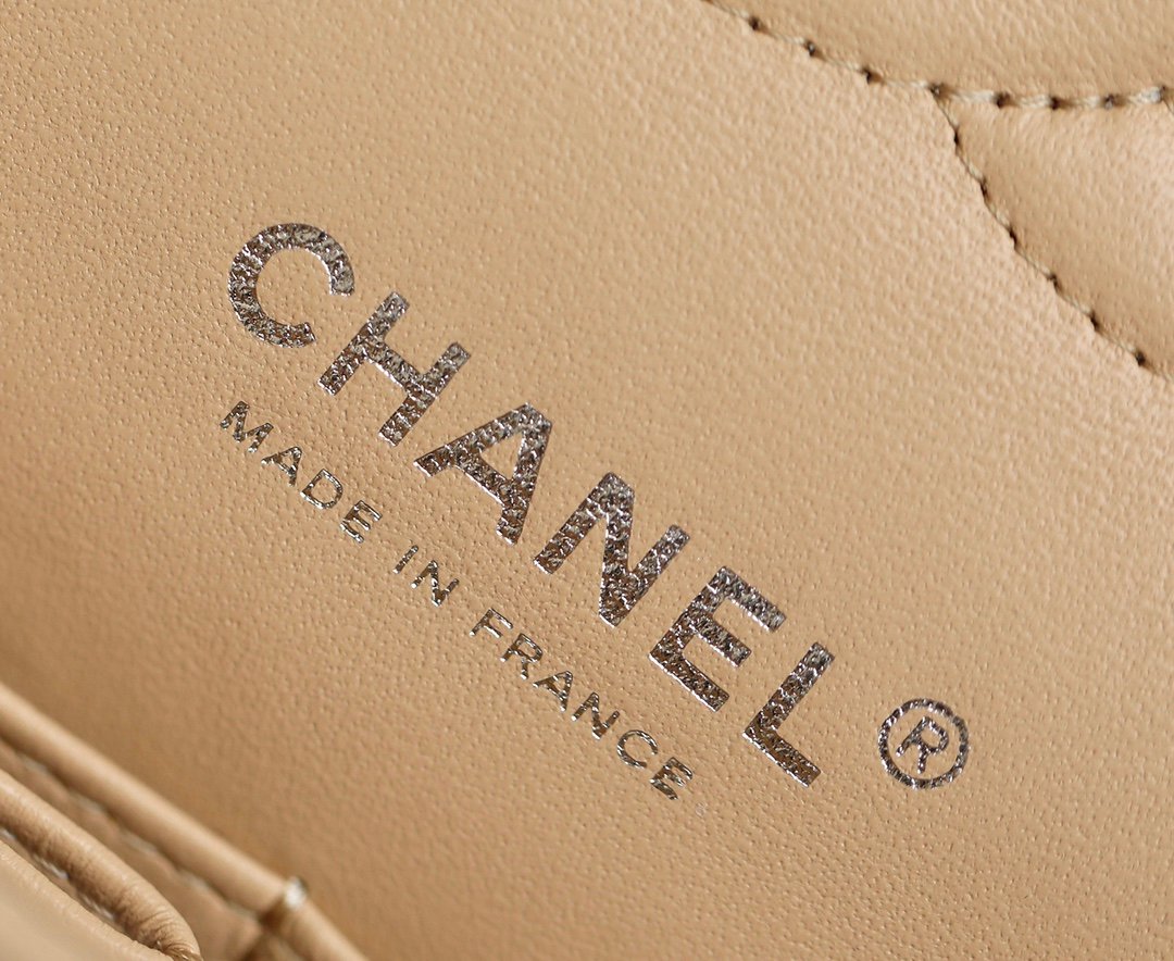 Chanel Classic Double Flap Beige Medium Handbag L111701 - Image 10