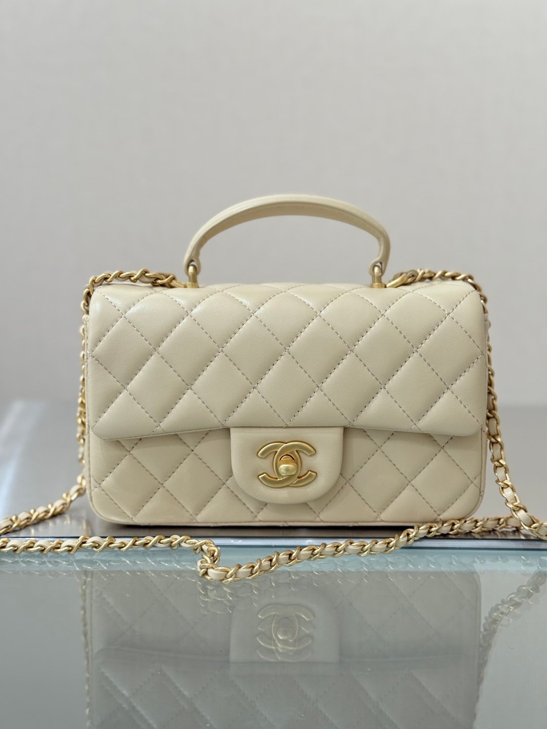 Chanel 24P Striped Top Handle Mini Leather Bag L111703 - Image 3