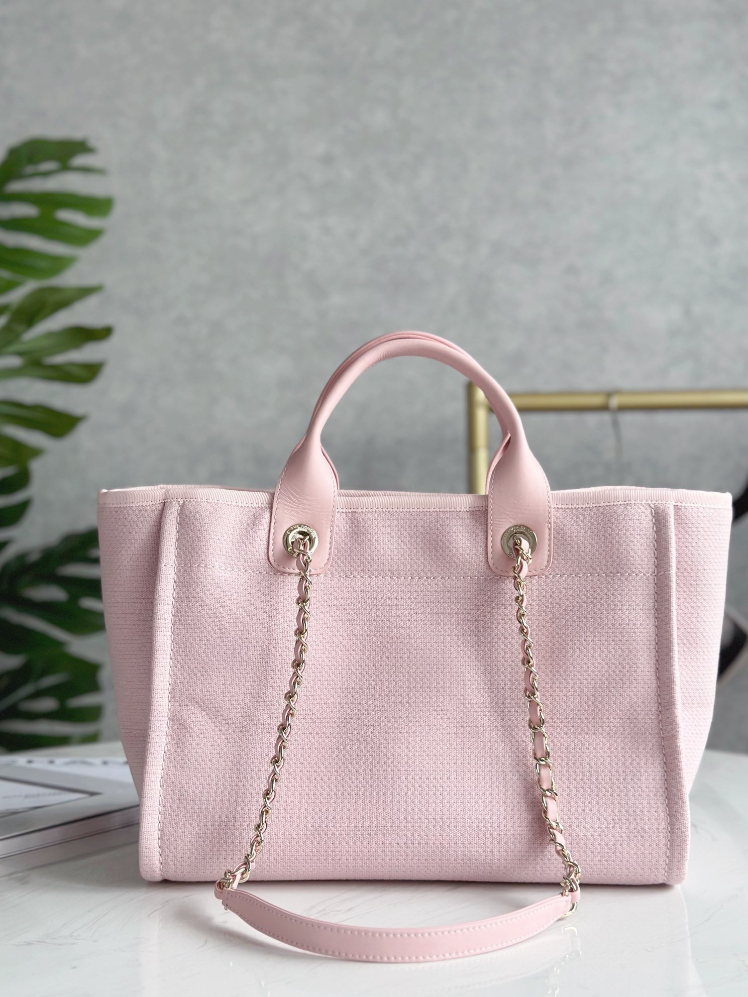 Chanel Deauville tote bag L111704 - Image 9