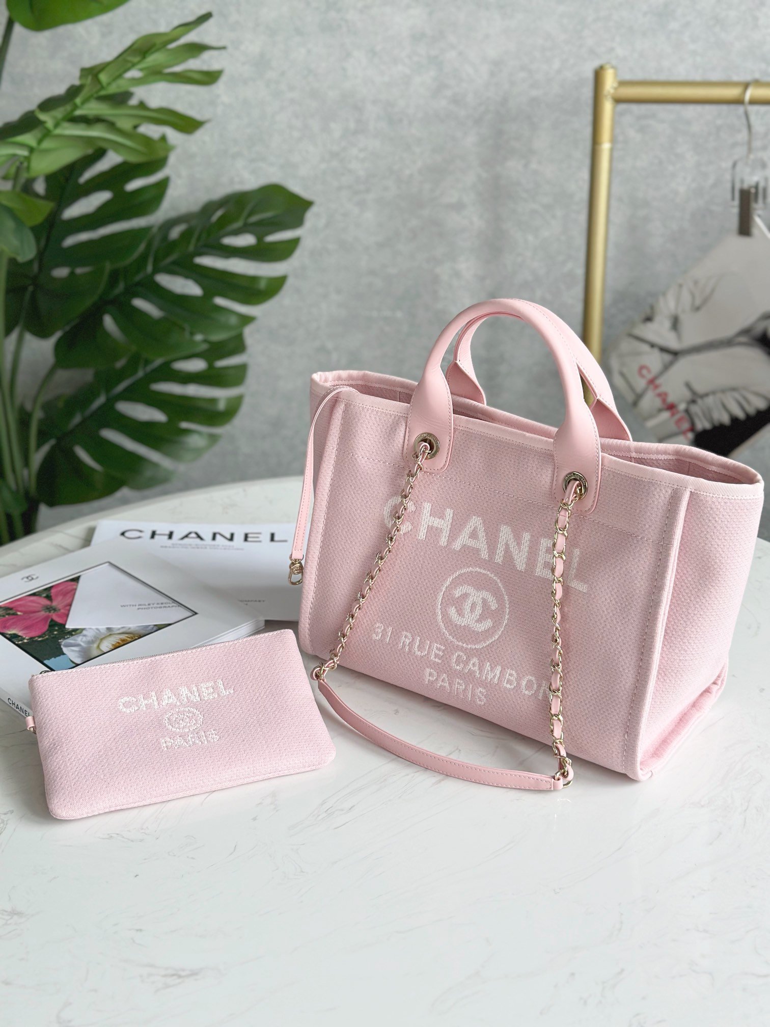 Chanel Deauville tote bag L111704 - Image 10