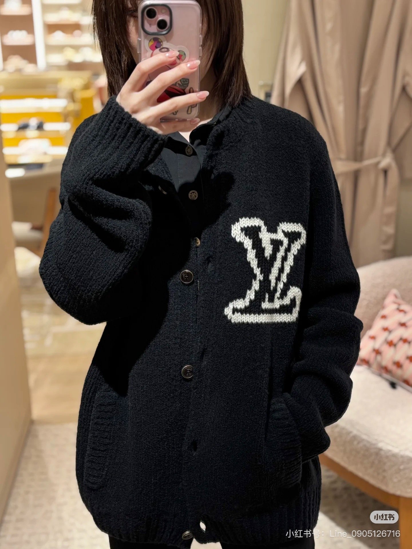 Louis Vuitton Chunky Intarsia Signature Cardigan D111802 - Image 9